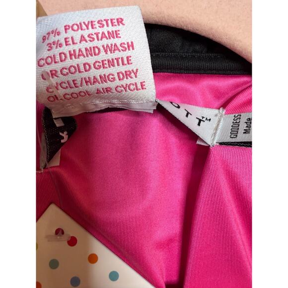 Gretchen Scott NWT Size XXL Sleeveless Black Top Ruffneck MSRP $85 - Picture 3 of 5